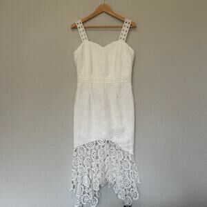 Beautiful White Lacey Tank Wedding Dress Size 8